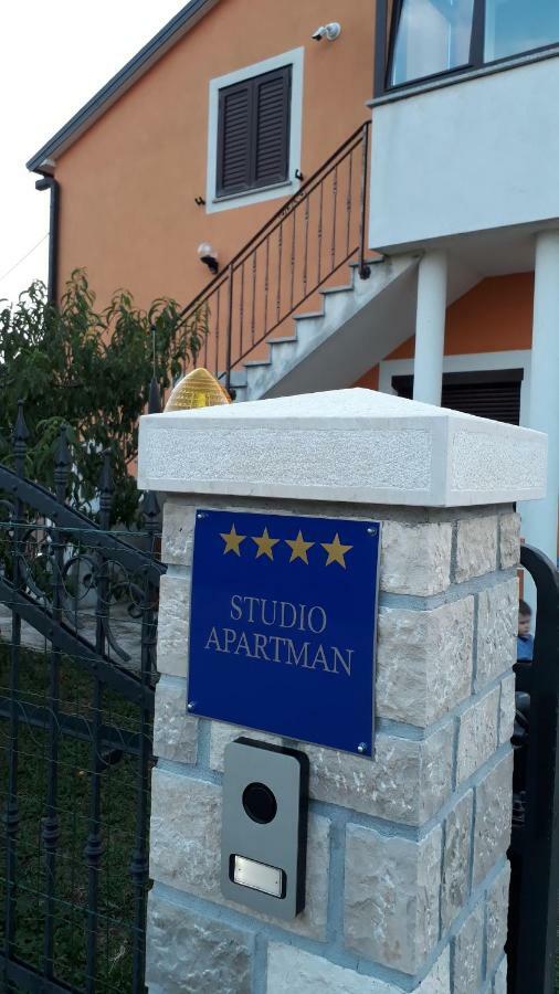 בוג'ה Apartment Dorina מראה חיצוני תמונה
